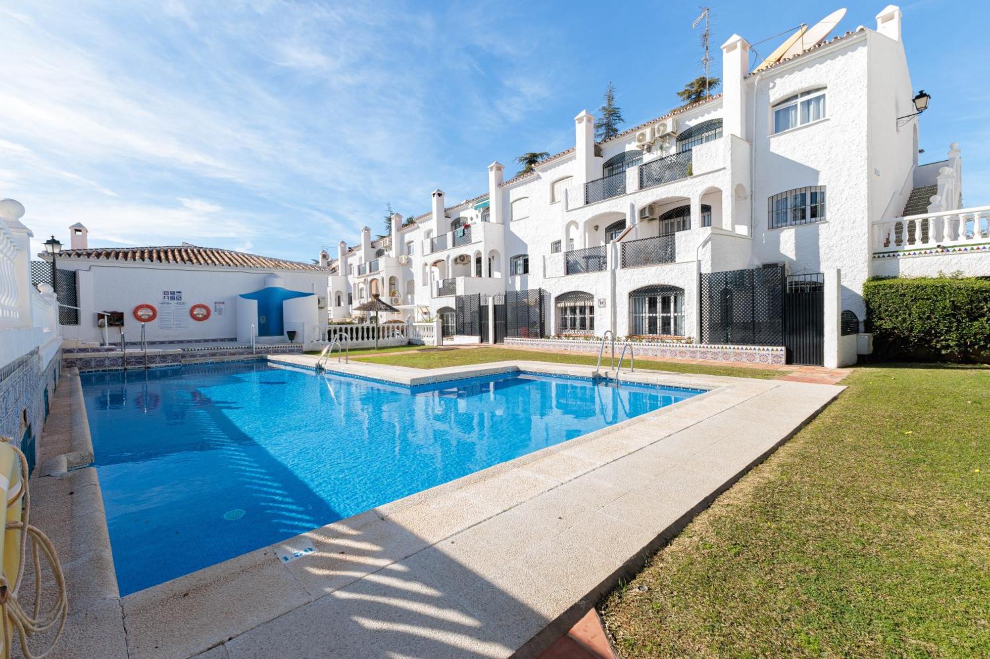 Cosy Apartment In Verano Azul 内尔哈 外观 照片